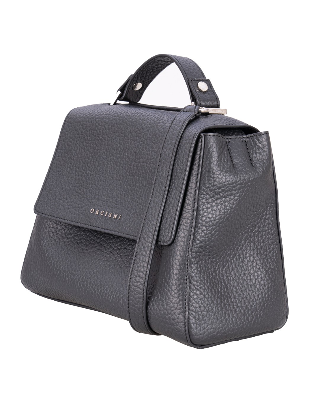 shop ORCIANI  Borsa: Orciani borsa Sveva Soft Piccola a mano in pelle con tracolla.
Tasche: 3 interne, di cui una con zip.
Chiusura: patta con bottone magnetico.
Funzionalità: tracolla regolabile rimovibile.
Dettagli: finitura palladio.
Dimensioni: Larghezza: 26 cm / Altezza: 20 cm / Profondità: 13 cm.
Composizione: Pelle.
Made in Italy.. B01999 SOF-NER number 3573911